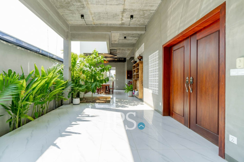 វីឡា 3 បន្ទប់គេង សម្រាប់លក់ - សាលាកំរើក, សៀមរាប