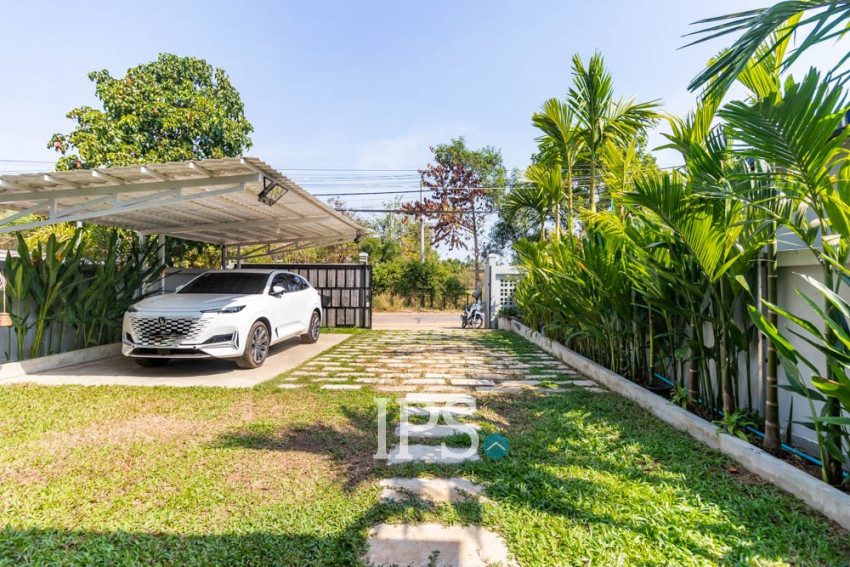 វីឡា 3 បន្ទប់គេង សម្រាប់លក់ - សាលាកំរើក, សៀមរាប