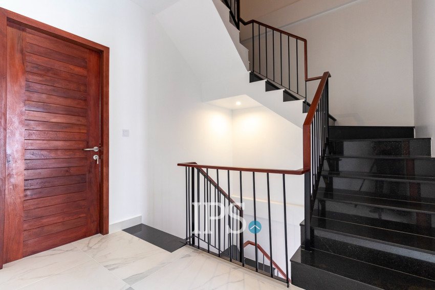 4 Bedroom Flat For Rent - Sala Kamreuk, Siem Reap