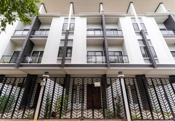 4 Bedroom Flat For Rent - Sala Kamreuk, Siem Reap thumbnail