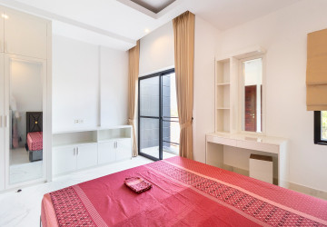 4 Bedroom Flat For Rent - Sala Kamreuk, Siem Reap thumbnail