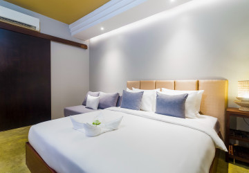 15 Bedroom Hotel  Restaurant Business For Sale- Svay Dangkum, Siem Reap thumbnail