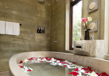 15 Bedroom Hotel  Restaurant Business For Sale- Svay Dangkum, Siem Reap thumbnail