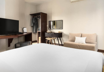 15 Bedroom Hotel  Restaurant Business For Sale- Svay Dangkum, Siem Reap thumbnail