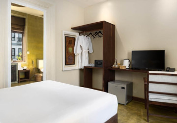 15 Bedroom Hotel  Restaurant Business For Sale- Svay Dangkum, Siem Reap thumbnail