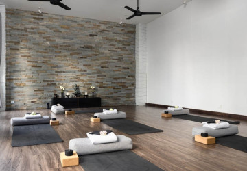 15 Bedroom Hotel  Restaurant Business For Sale- Svay Dangkum, Siem Reap thumbnail