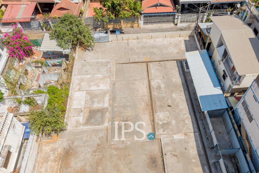 1,242 Sqm Land For Rent - Tonle Bassac, Phnom Penh