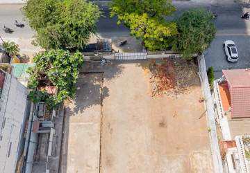 1,242 Sqm Land For Rent - Tonle Bassac, Phnom Penh thumbnail