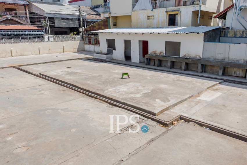 1,242 Sqm Land For Rent - Tonle Bassac, Phnom Penh