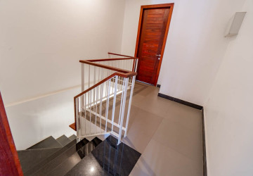 2 Bedroom Flat For Rent - Sala Kamreuk, Siem Reap thumbnail