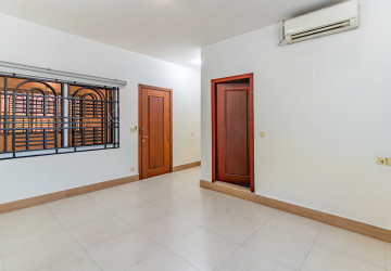 3,366 Sqm Commercial Building For Rent - BKK2, Phnom Penh thumbnail