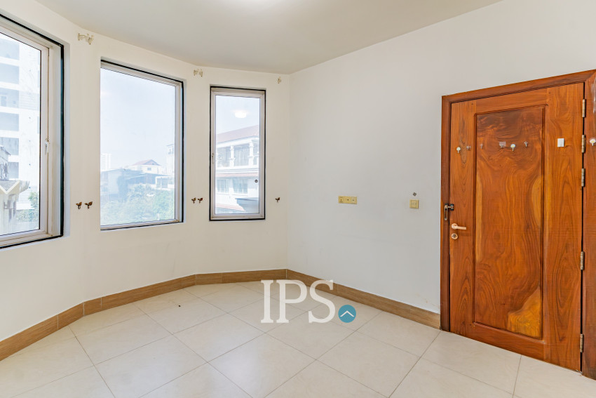 3,366 Sqm Commercial Building For Rent - BKK2, Phnom Penh