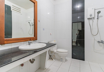 3,366 Sqm Commercial Building For Rent - BKK2, Phnom Penh thumbnail