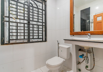 3,366 Sqm Commercial Building For Rent - BKK2, Phnom Penh thumbnail