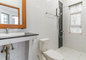 3,366 Sqm Commercial Building For Rent - BKK2, Phnom Penh thumbnail