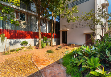 3 Bedroom Villa For Rent - Sala Kamreuk, Siem Reap thumbnail