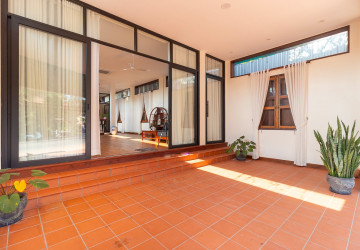 3 Bedroom Villa For Rent - Sala Kamreuk, Siem Reap thumbnail