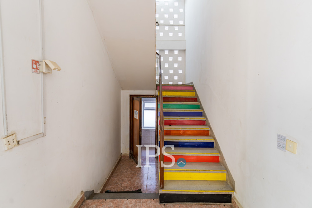 5 Bedroom Commercial Villa For Rent - Mittapheap, Phnom Penh - Image 26