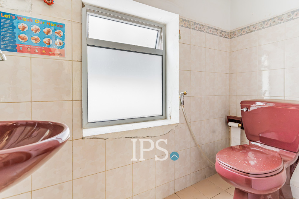 5 Bedroom Commercial Villa For Rent - Mittapheap, Phnom Penh - Image 25