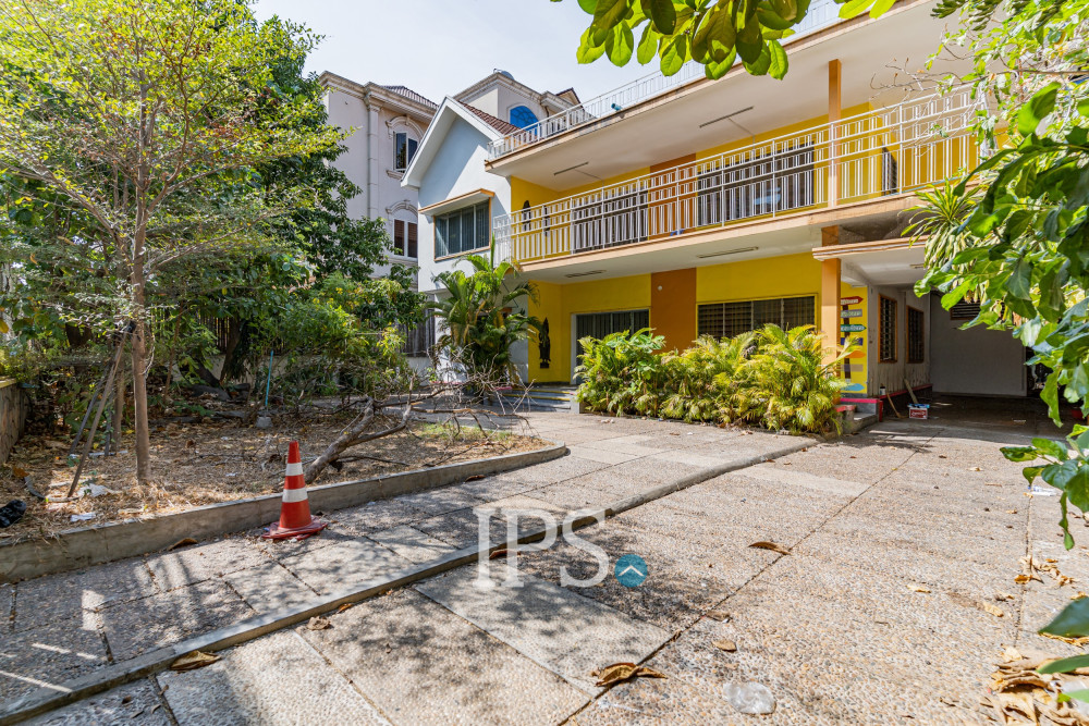 5 Bedroom Commercial Villa For Rent - Mittapheap, Phnom Penh - Image 32