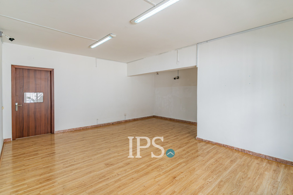 5 Bedroom Commercial Villa For Rent - Mittapheap, Phnom Penh - Image 14