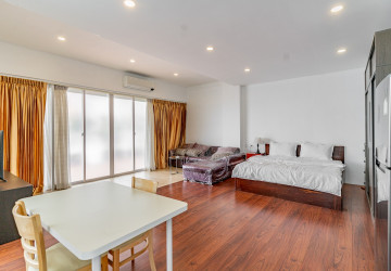 65 Sqm Studio Serviced Apartment - Toul Tum Poung 1, Phnom Penh thumbnail