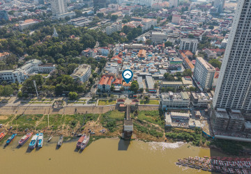 5 Bedroom Commercial Villa For Rent - Srah Chork, Phnom Penh thumbnail