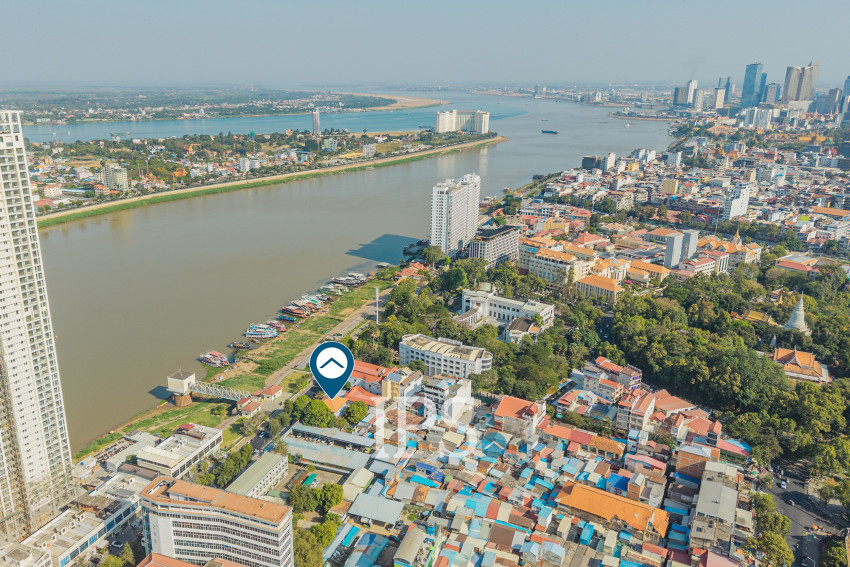 5 Bedroom Commercial Villa For Rent - Srah Chork, Phnom Penh