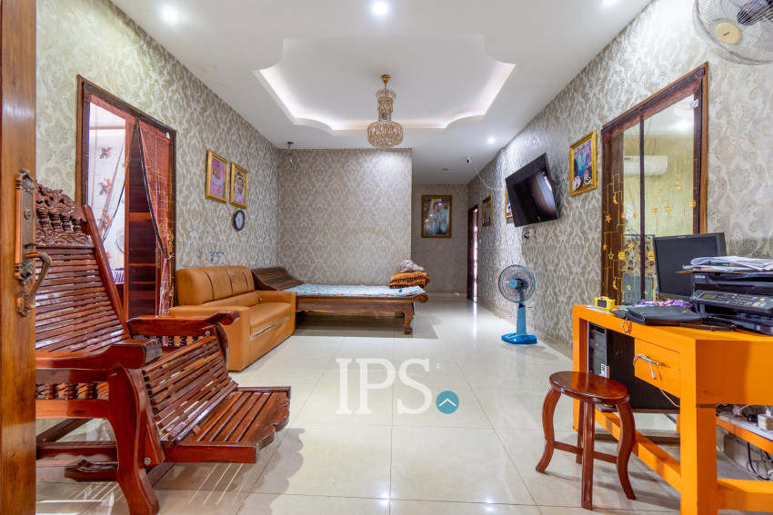 16 Bedroom Shophouse For Rent - Chreav, Siem Reap