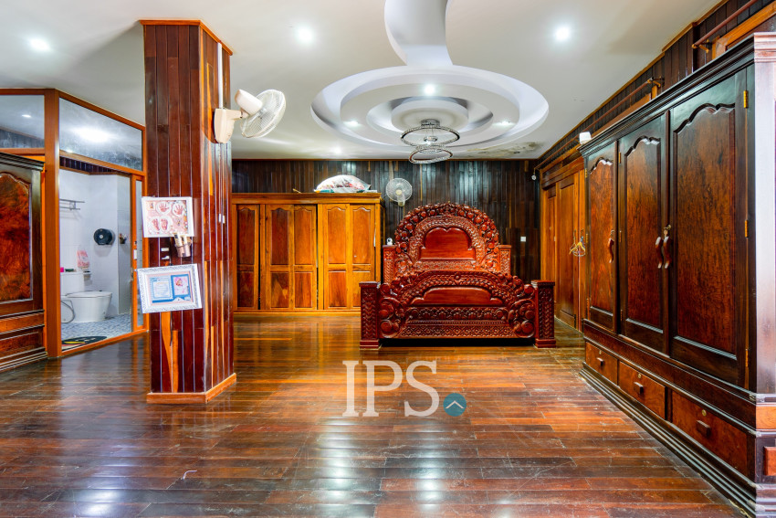16 Bedroom Shophouse For Rent - Chreav, Siem Reap