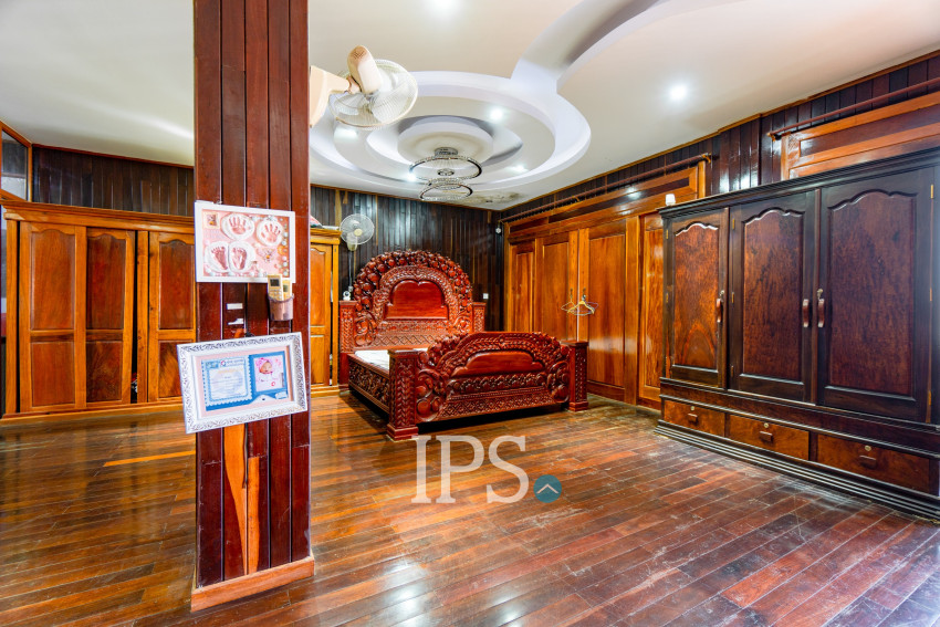 16 Bedroom Shophouse For Rent - Chreav, Siem Reap