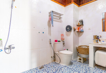 16 Bedroom Shophouse For Rent - Chreav, Siem Reap thumbnail