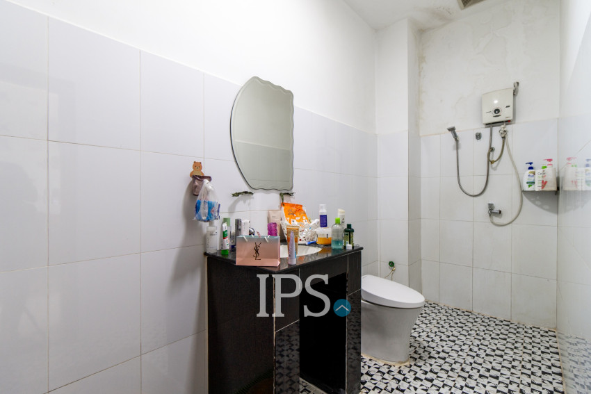 16 Bedroom Shophouse For Rent - Chreav, Siem Reap