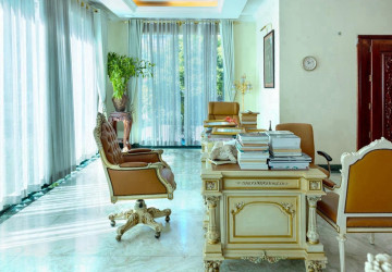 3 Commercial Villa For Rent - Beoung Raing, Phnom Penh thumbnail