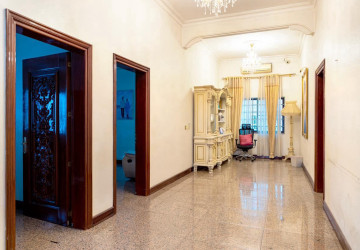 3 Commercial Villa For Rent - Beoung Raing, Phnom Penh thumbnail
