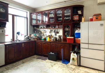 3 Commercial Villa For Rent - Beoung Raing, Phnom Penh thumbnail