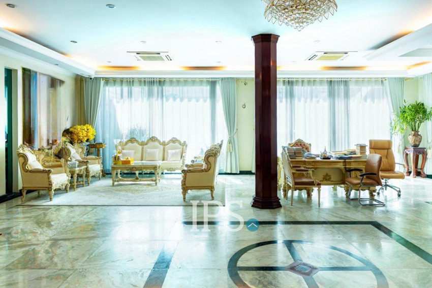 3 Commercial Villa For Rent - Beoung Raing, Phnom Penh