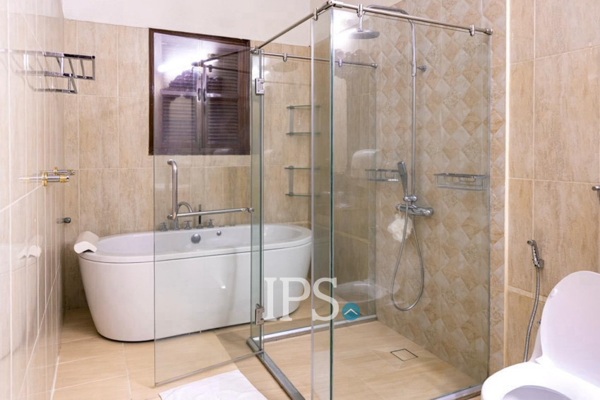 3 Commercial Villa For Rent - Beoung Raing, Phnom Penh