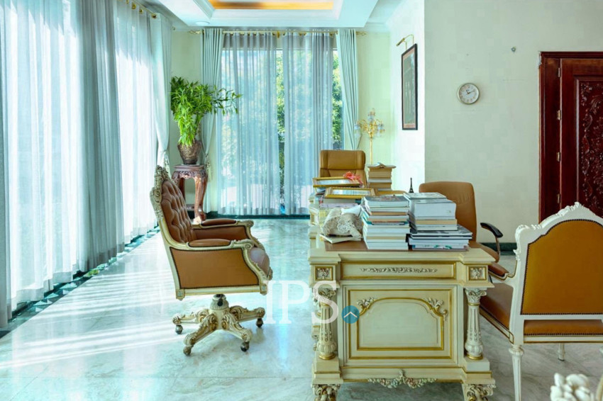 3 Commercial Villa For Rent - Beoung Raing, Phnom Penh