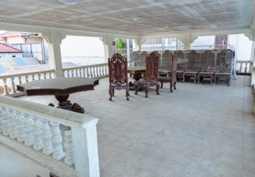 3 Commercial Villa For Rent - Beoung Raing, Phnom Penh thumbnail