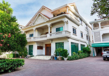 3 Commercial Villa For Rent - Beoung Raing, Phnom Penh thumbnail