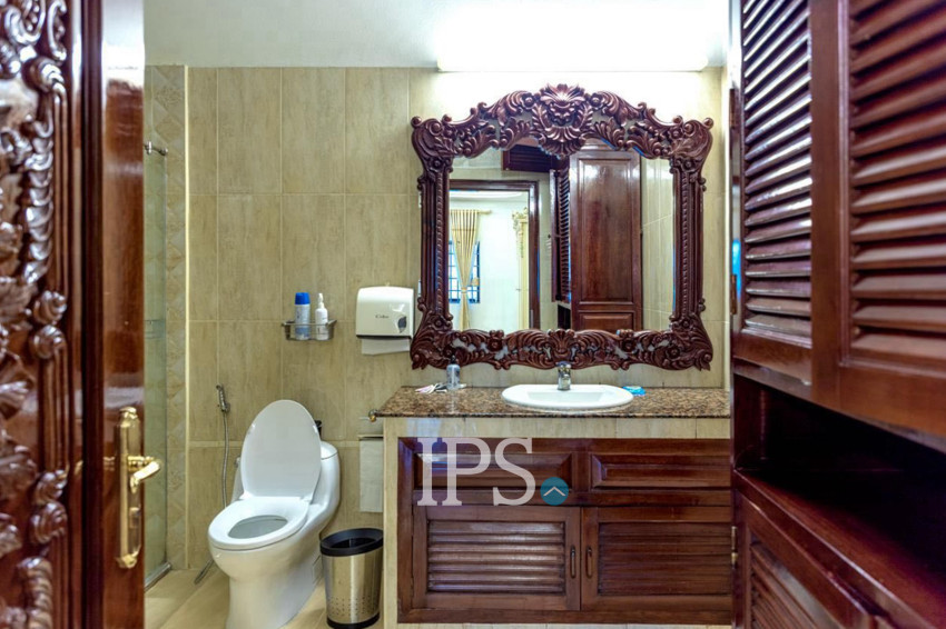 3 Commercial Villa For Rent - Beoung Raing, Phnom Penh