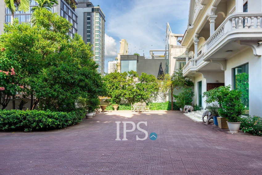 3 Commercial Villa For Rent - Beoung Raing, Phnom Penh