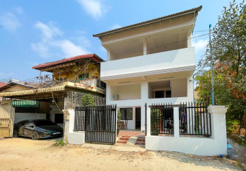 1 Bedroom Apartment For Rent - Sala Kamreuk, Siem Reap thumbnail