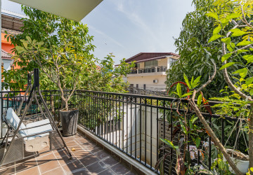 11 Bedroom Building For Sale - Teuk Thla, Phnom Penh thumbnail