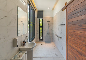 11 Bedroom Building For Sale - Teuk Thla, Phnom Penh thumbnail