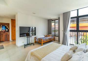 11 Bedroom Building For Sale - Teuk Thla, Phnom Penh thumbnail