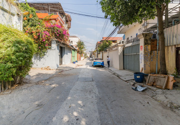 11 Bedroom Building For Sale - Teuk Thla, Phnom Penh thumbnail