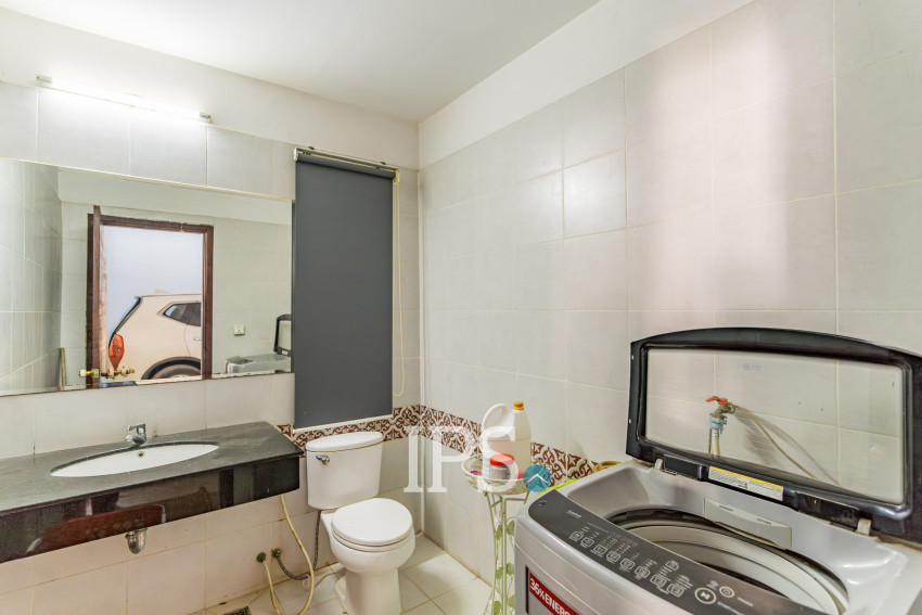 11 Bedroom Building For Sale - Teuk Thla, Phnom Penh