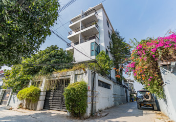 11 Bedroom Building For Sale - Teuk Thla, Phnom Penh thumbnail